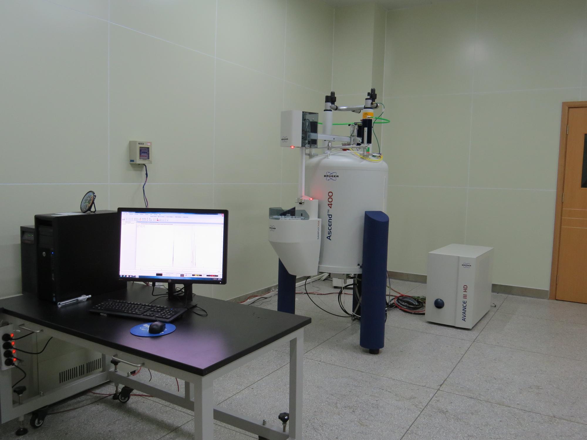仪器名称: 核磁共振谱仪(nuclear magnetic resonance spectrometer